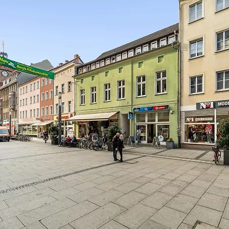 Apartament Cruwzo- Stadtoasen In Der Fussgaengerzone Chociebuż