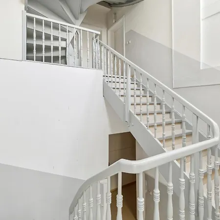 Cruwzo- Stadtoasen In Der Fussgaengerzone * Κότμπους