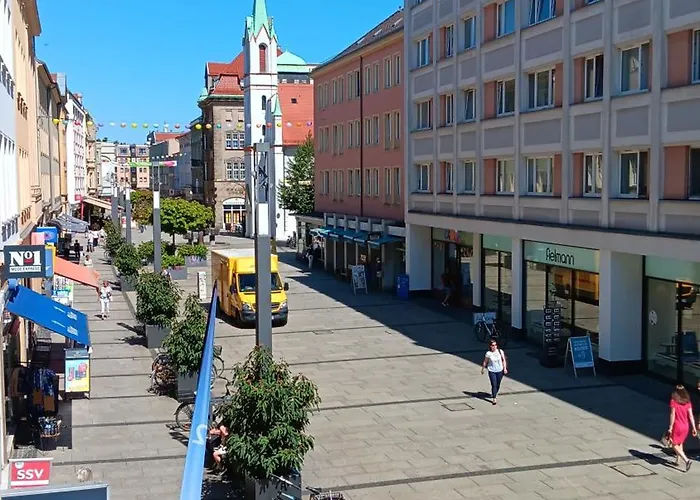 Cruwzo- Stadtoasen In Der Fussgaengerzone